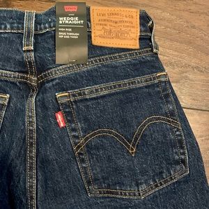 Levi’s Wedgie Straight Jeans